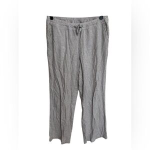 Aventura Women’s Gray Striped Pants Large